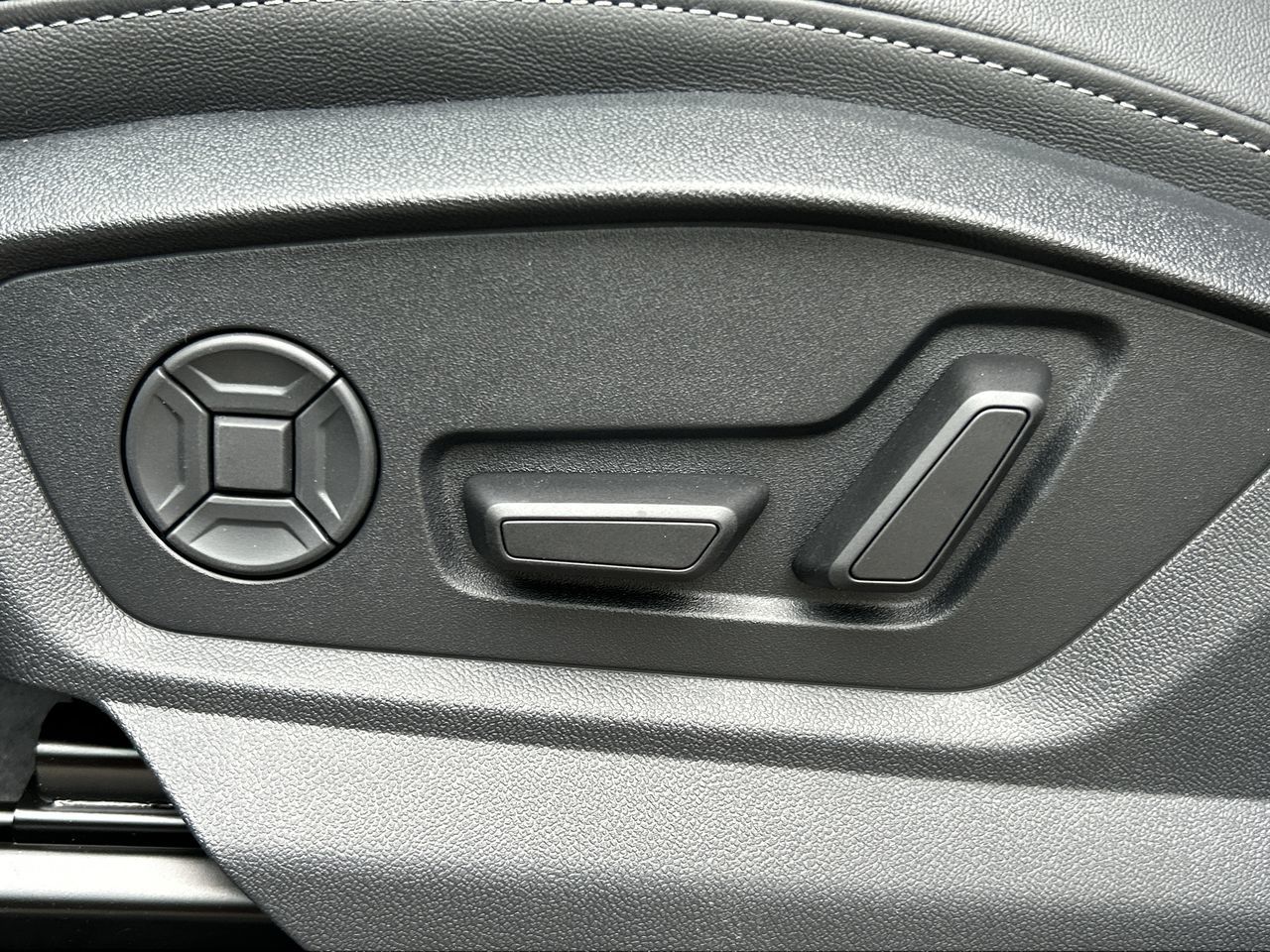 2025 Audi Q7 in North Vancouver, British Columbia