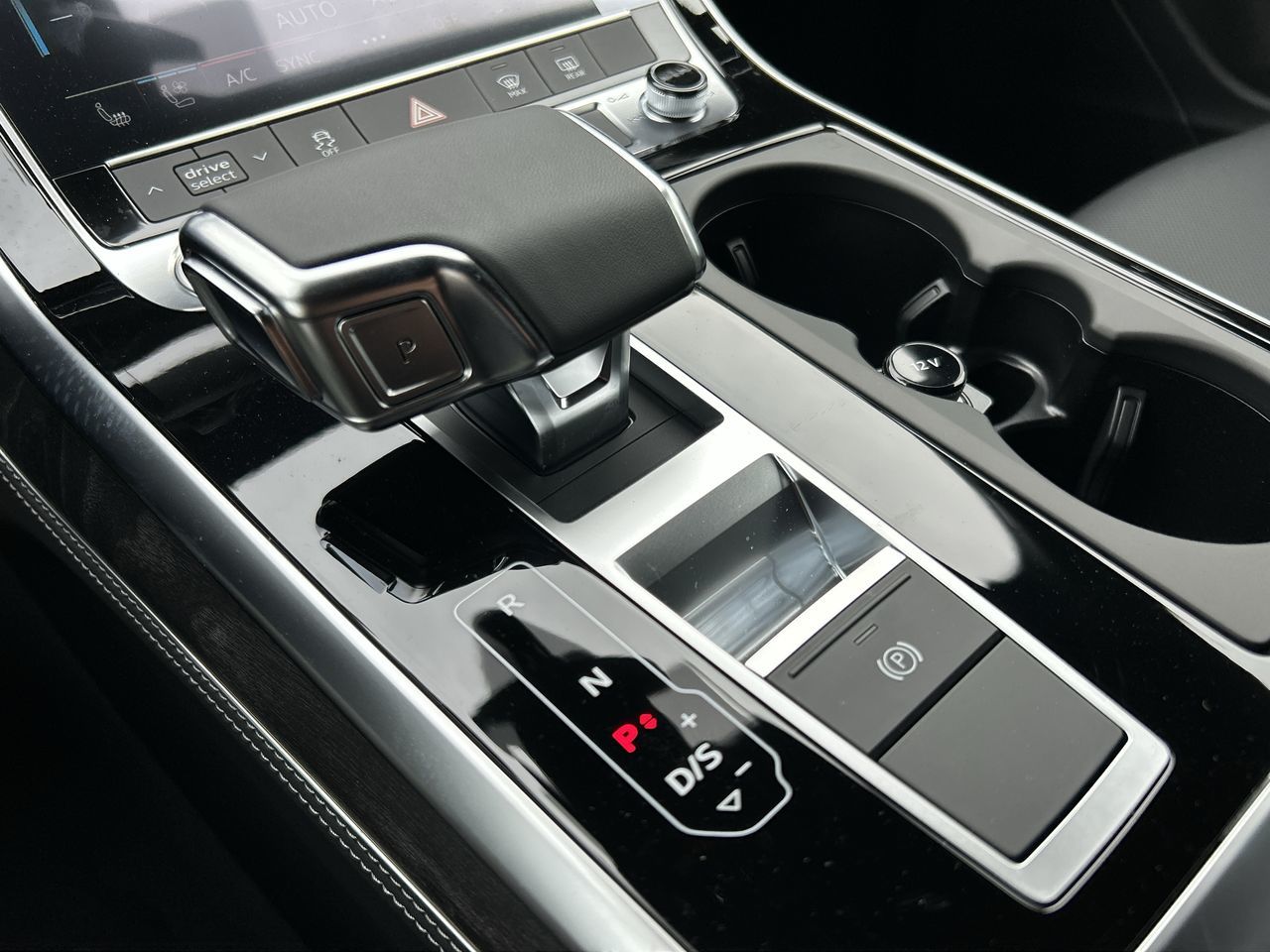 2025 Audi Q7 in North Vancouver, British Columbia
