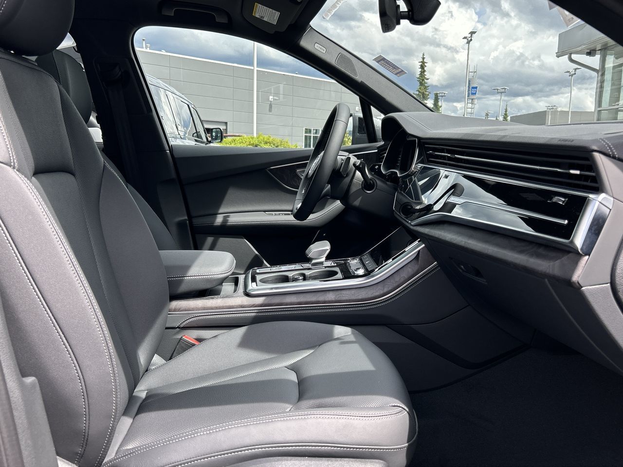 2025 Audi Q7 in North Vancouver, British Columbia