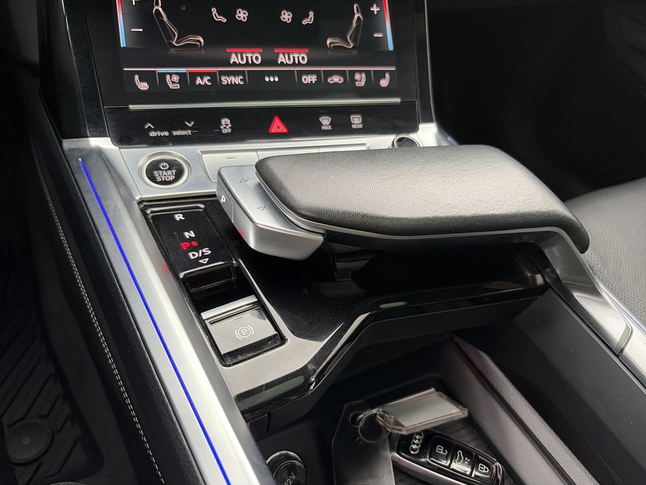 Audi Q8 e-tron  2024 à North Vancouver, Colombie-Britannique