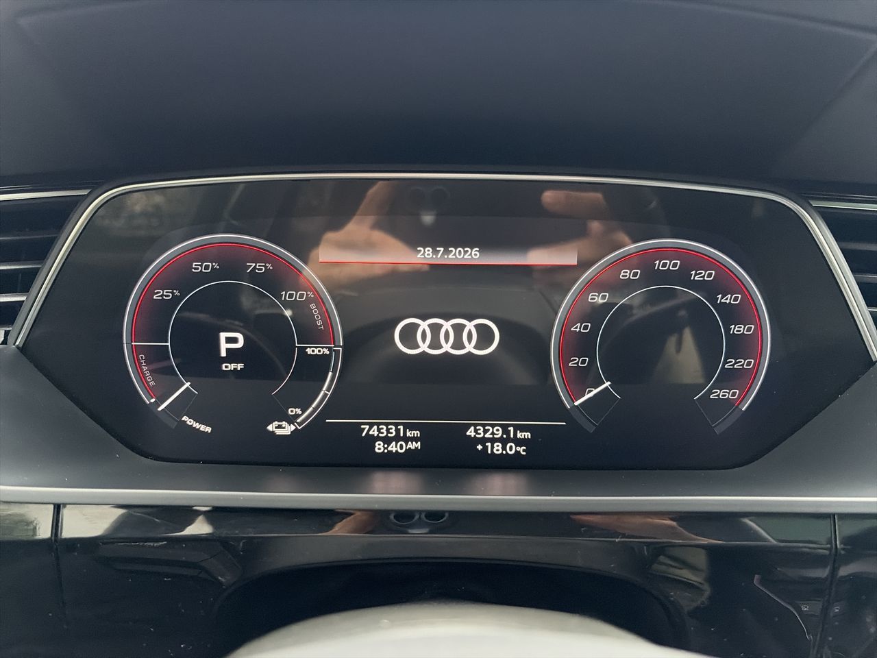Audi Q8 e-tron  2024 à North Vancouver, Colombie-Britannique