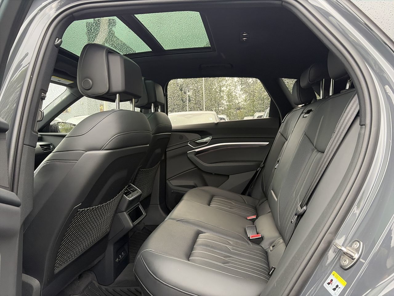 Audi Q8 e-tron  2024 à North Vancouver, Colombie-Britannique