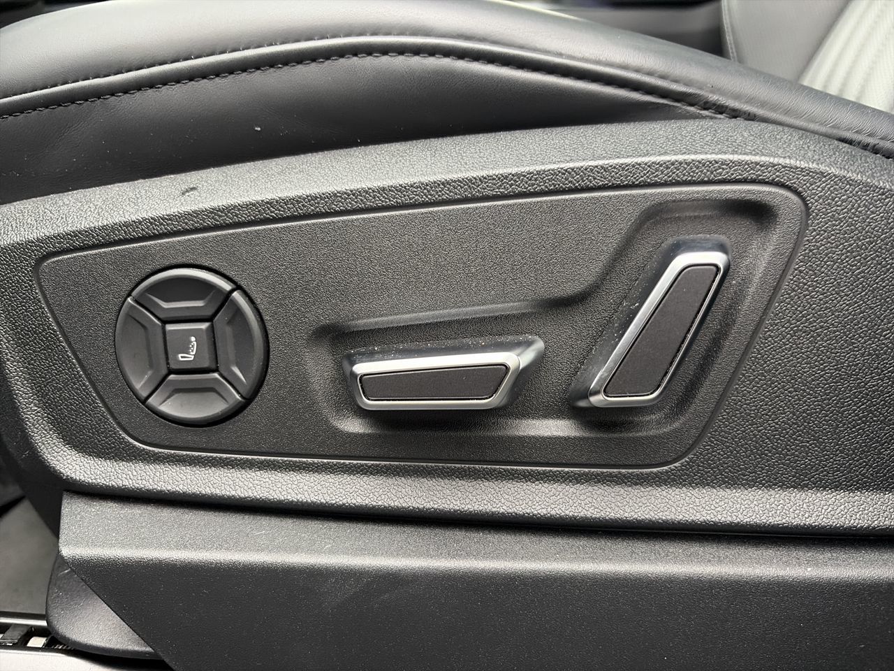 Audi Q8 e-tron  2024 à North Vancouver, Colombie-Britannique