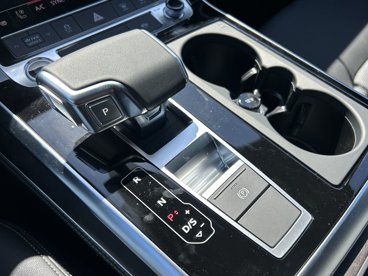 2025 Audi Q8 in North Vancouver, British Columbia