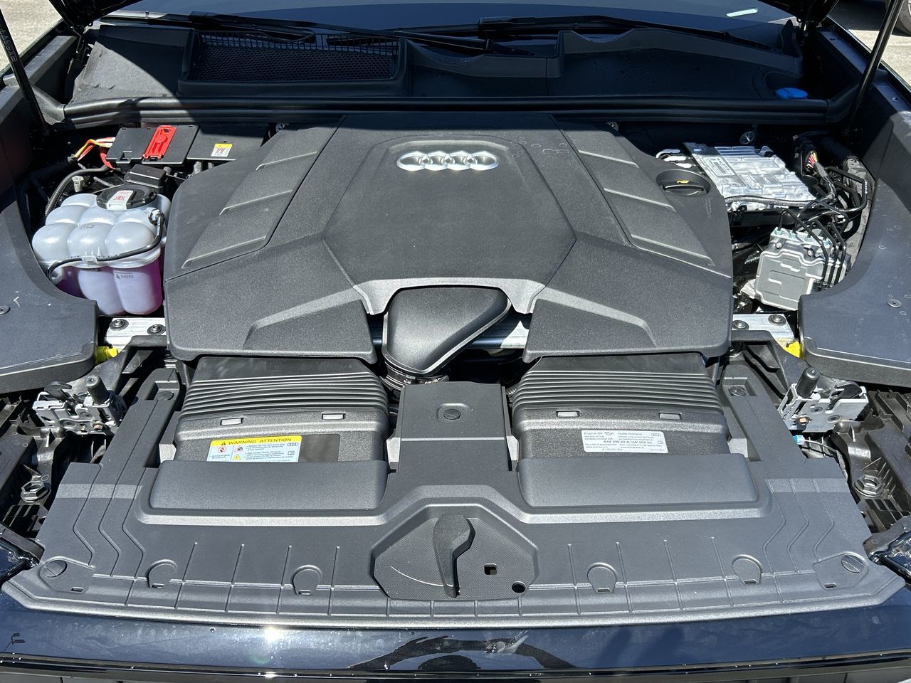2025 Audi Q8 in North Vancouver, British Columbia