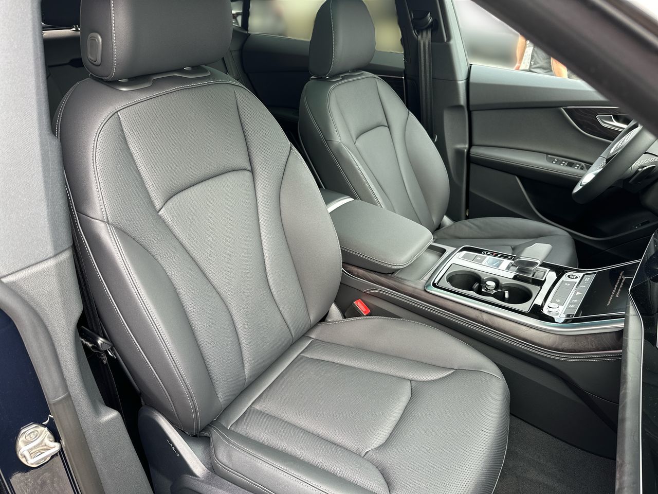 2025 Audi Q8 in North Vancouver, British Columbia