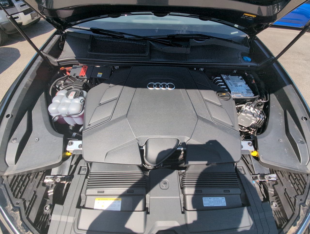 2025 Audi Q8 in North Vancouver, British Columbia