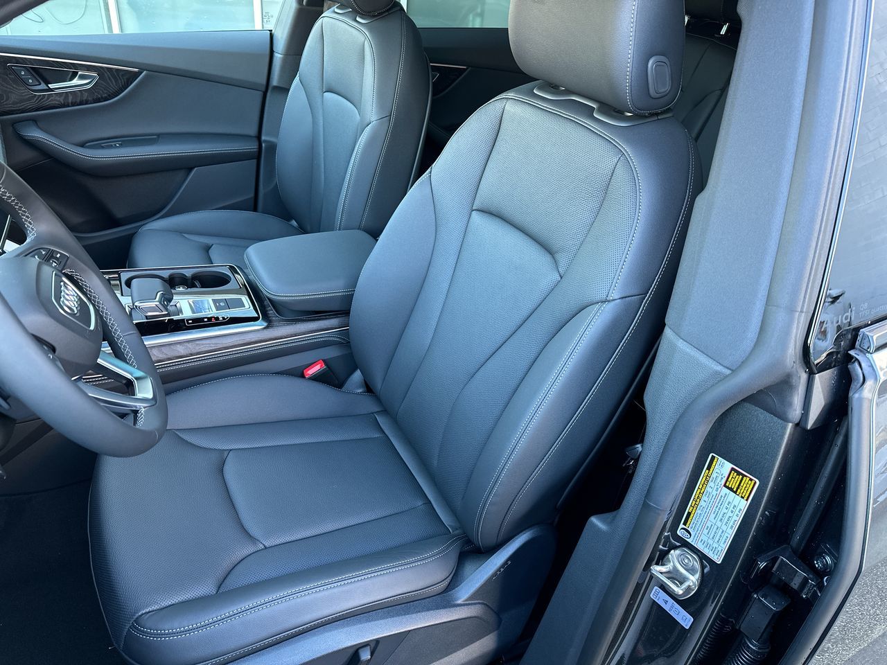 2025 Audi Q8 in North Vancouver, British Columbia