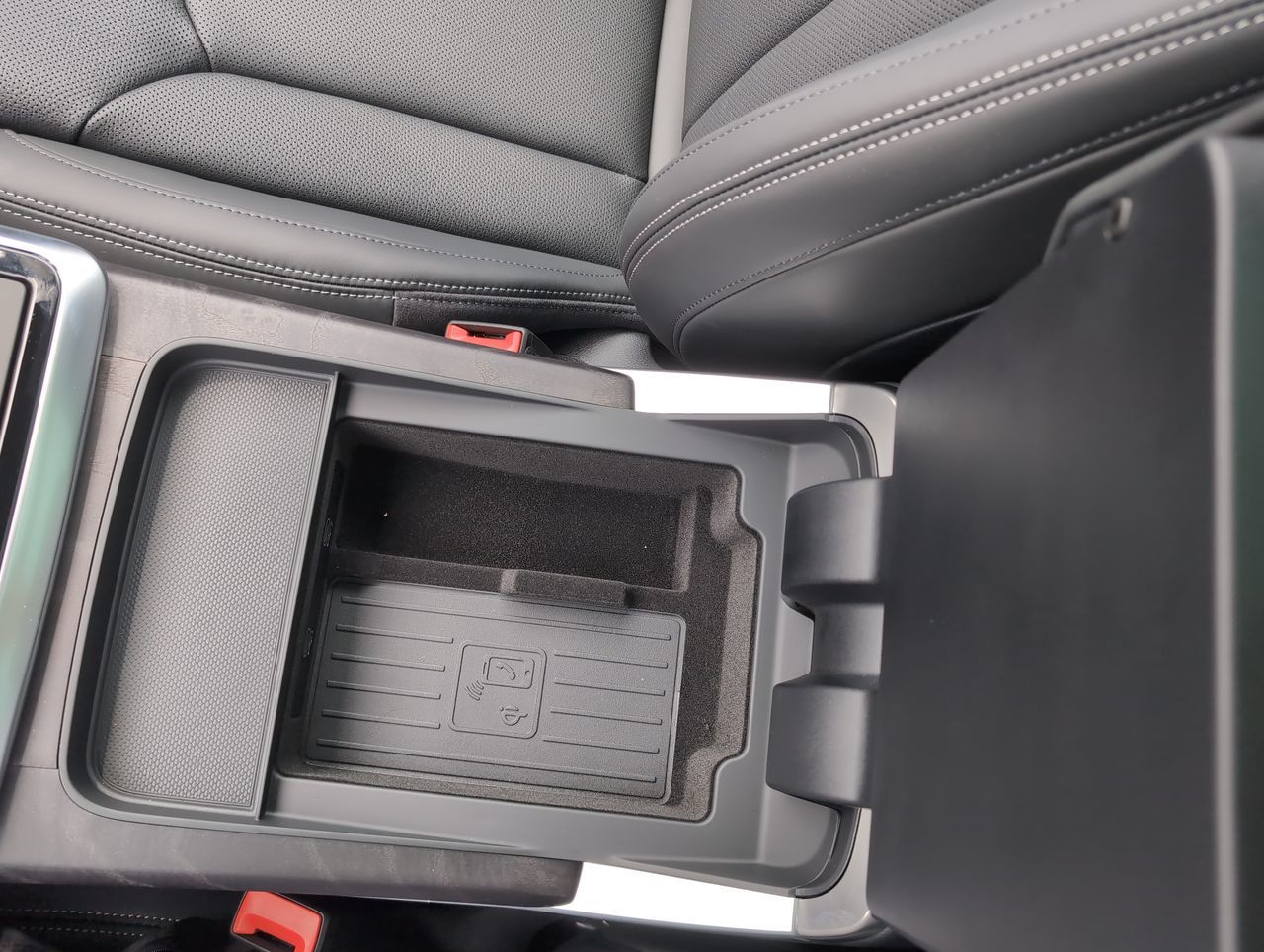 2025 Audi Q8 in North Vancouver, British Columbia