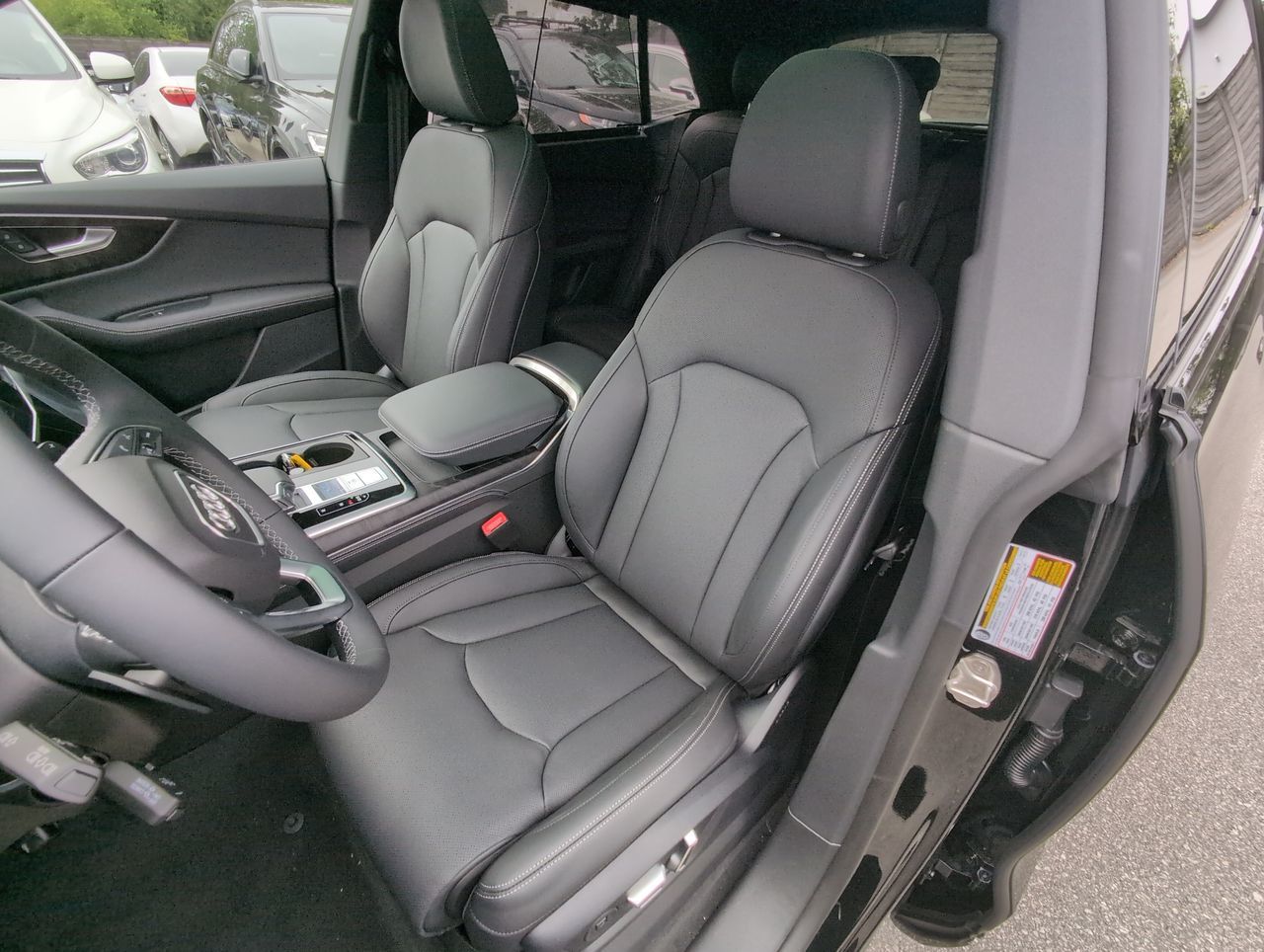 2025 Audi Q8 in North Vancouver, British Columbia