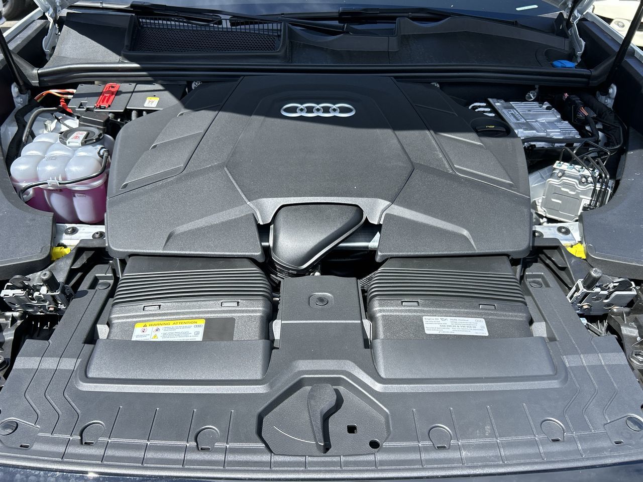 Audi Q8  2025 à North Vancouver, Colombie-Britannique
