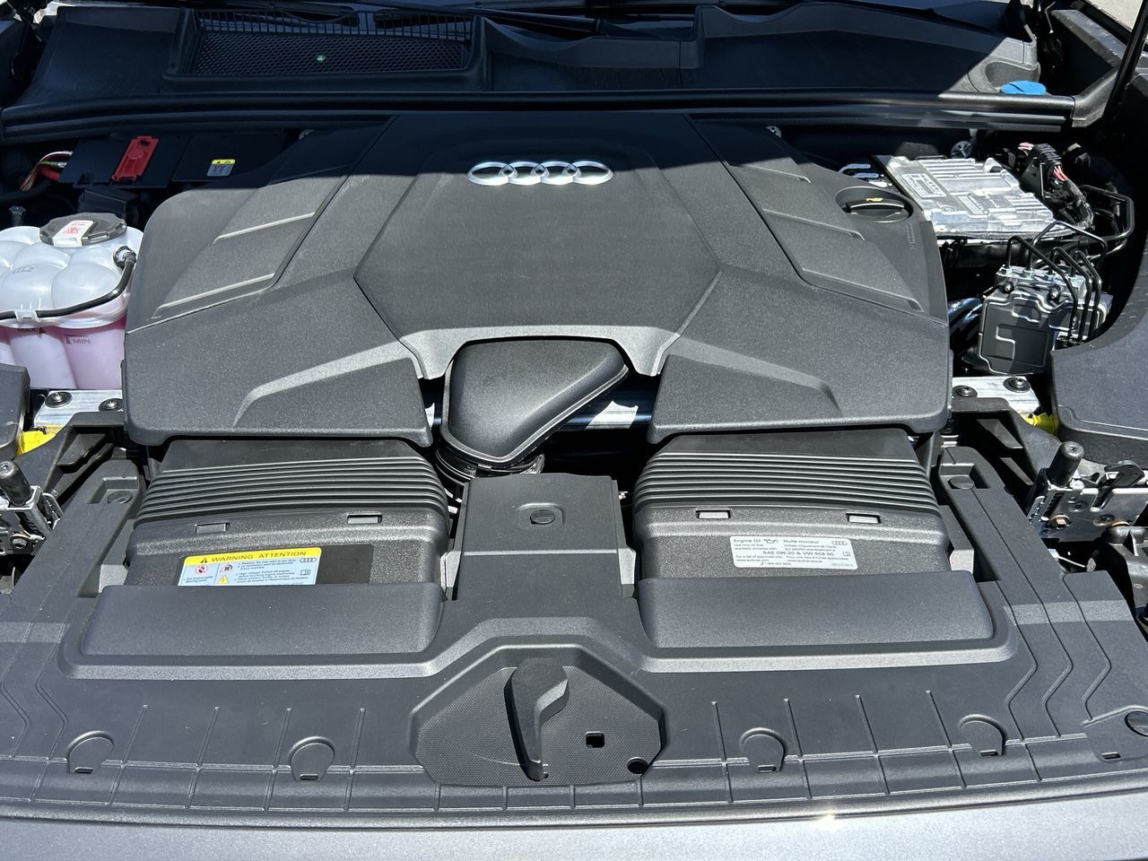 Audi Q8  2025 à North Vancouver, Colombie-Britannique