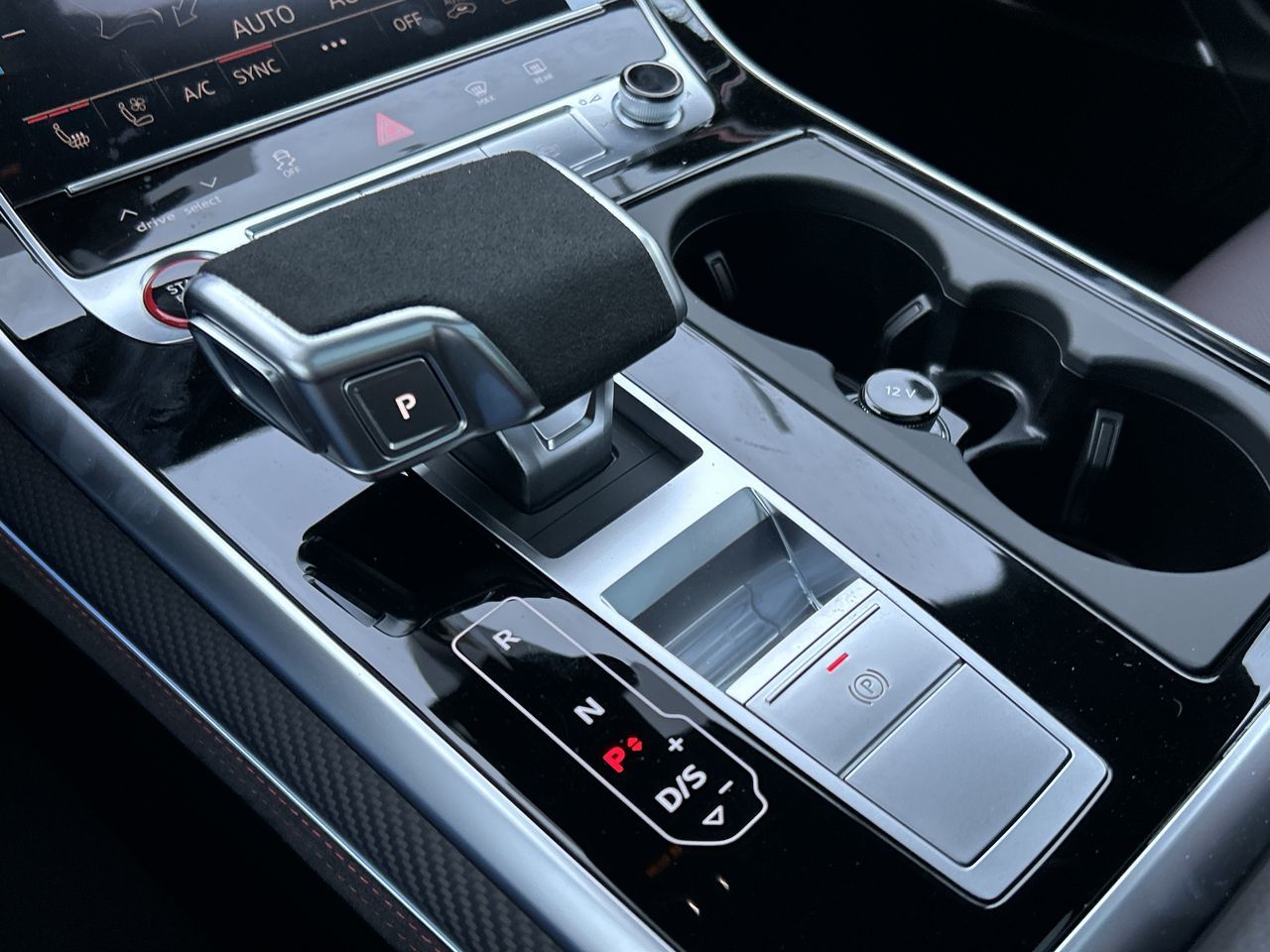 Audi RS Q8  2026 à North Vancouver, Colombie-Britannique