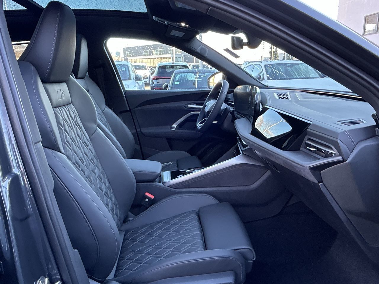 2025 Audi SQ5 in North Vancouver, British Columbia