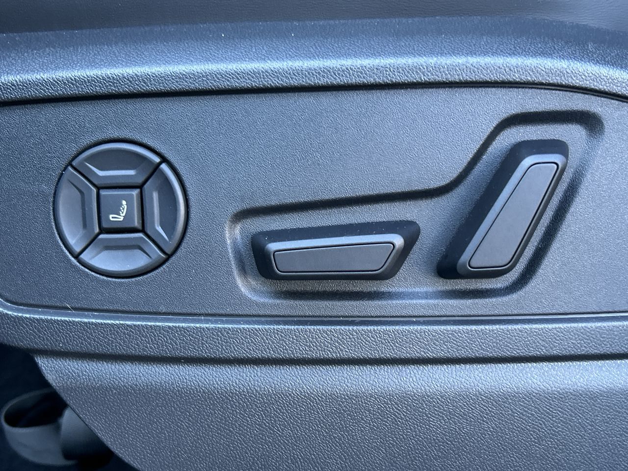 2025 Audi SQ5 in North Vancouver, British Columbia