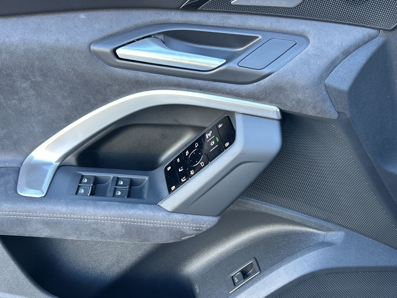 2025 Audi SQ5 in North Vancouver, British Columbia