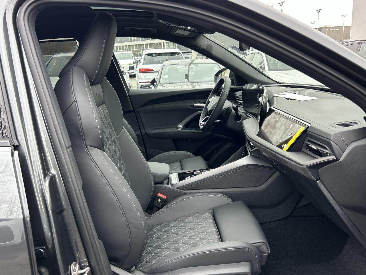 2025 Audi SQ5 in North Vancouver, British Columbia