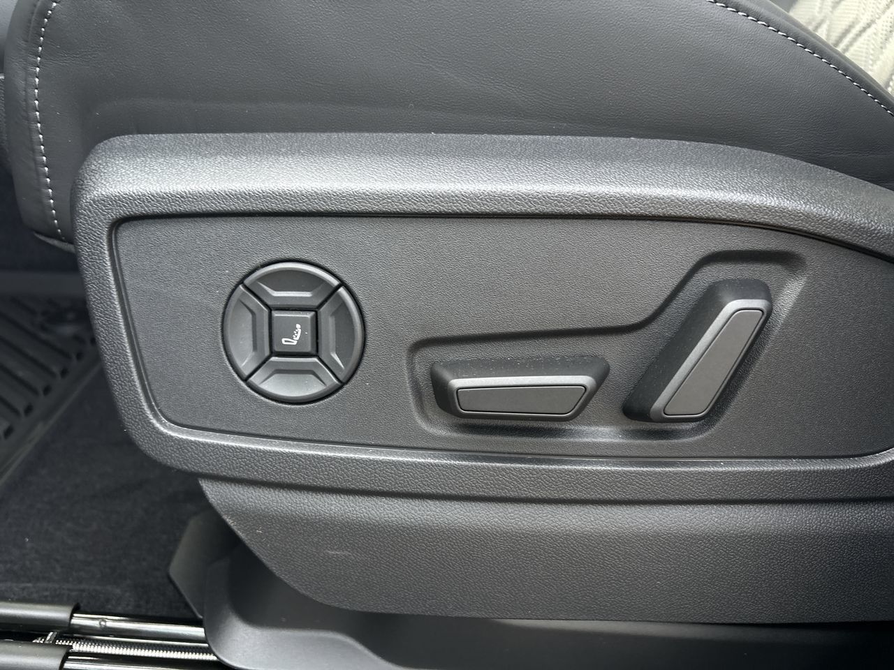 2026 Audi SQ5 in North Vancouver, British Columbia