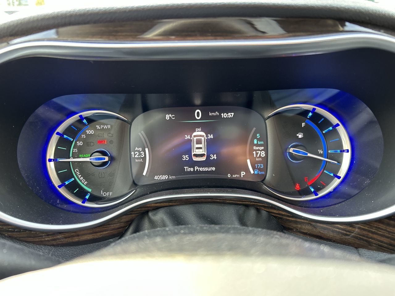 Chrysler Pacifica Hybrid  2021 à North Vancouver, Colombie-Britannique