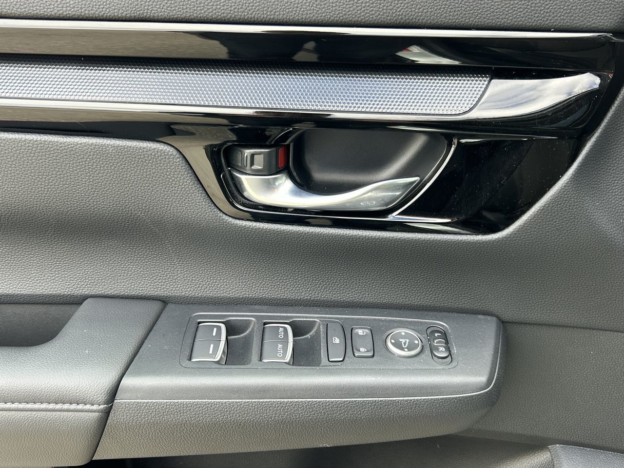 2025 Honda CR-V in North Vancouver, British Columbia