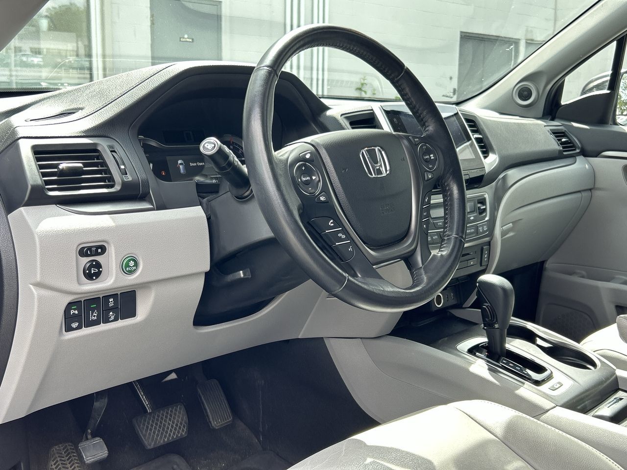 2018 Honda Pilot in North Vancouver, British Columbia