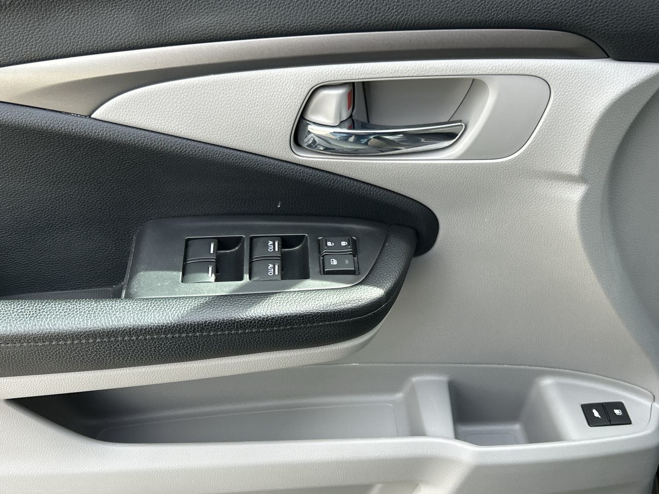2018 Honda Pilot in North Vancouver, British Columbia