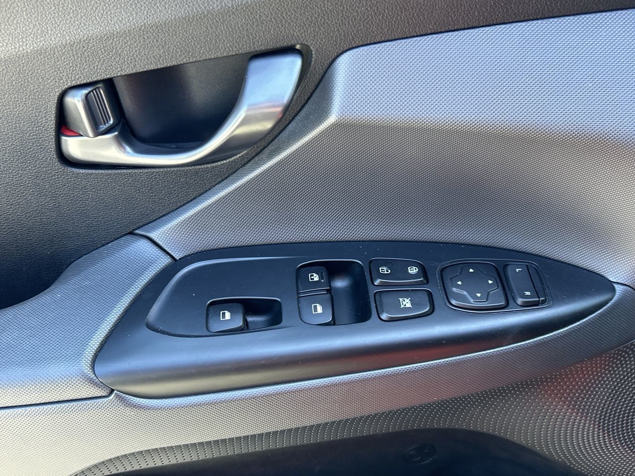 2019 Hyundai Veloster in North Vancouver, British Columbia