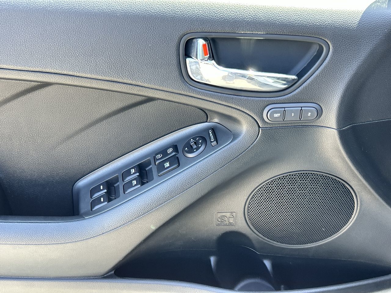 2014 Kia Forte in North Vancouver, British Columbia