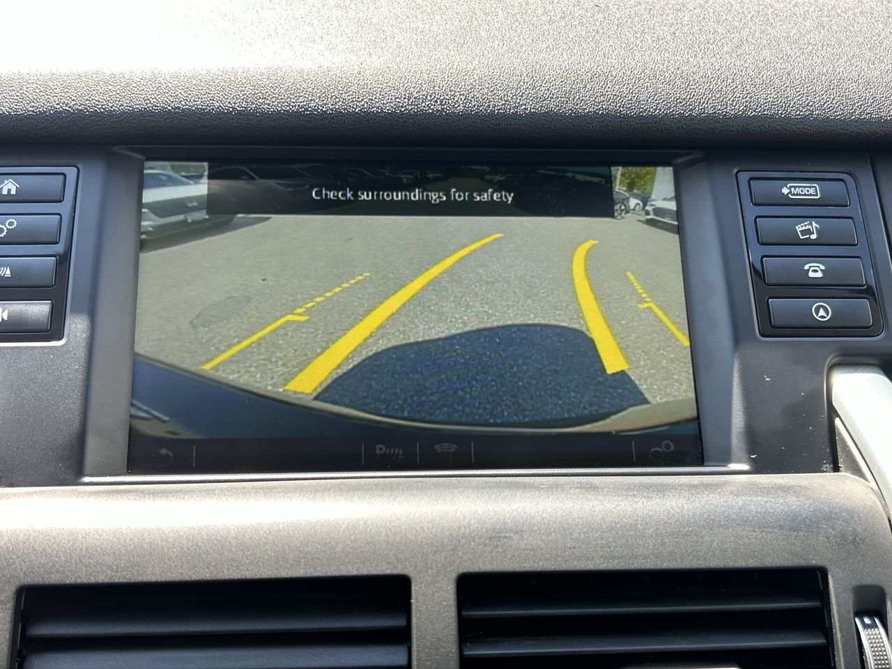 2016 Land Rover DISCOVERY SPORT in North Vancouver, British Columbia