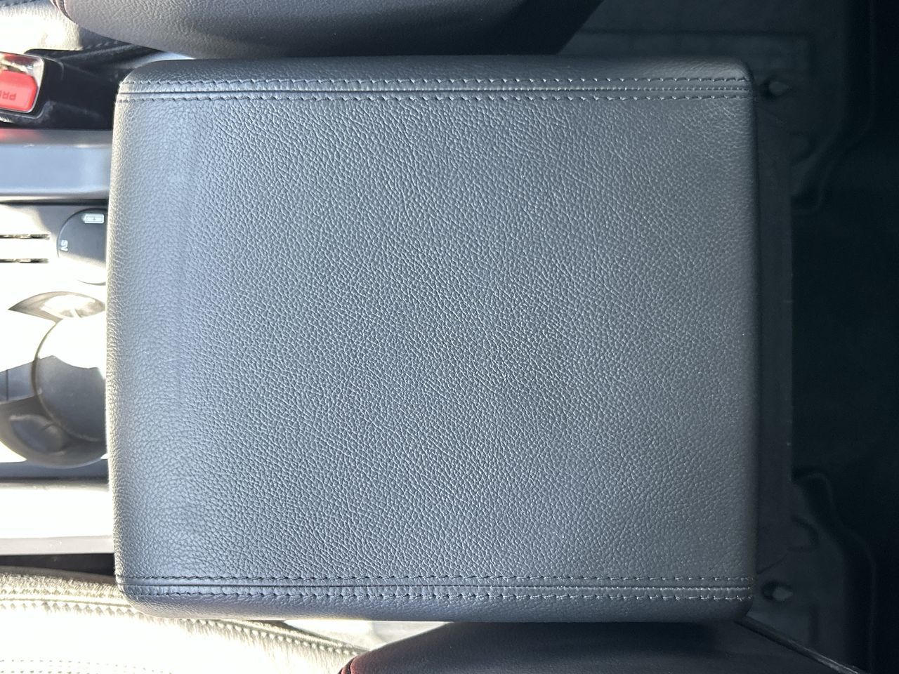 2016 Land Rover DISCOVERY SPORT in North Vancouver, British Columbia