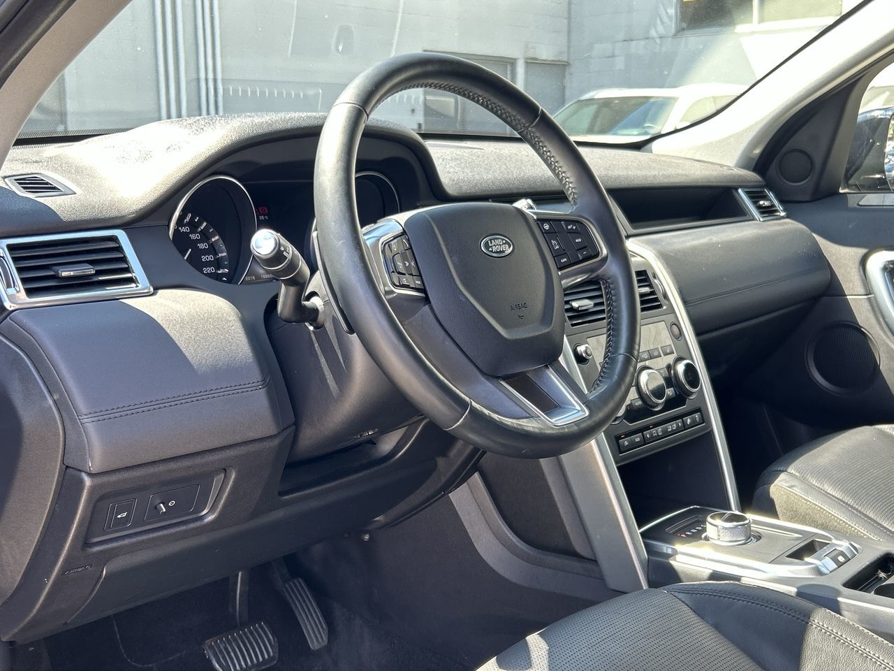 2016 Land Rover DISCOVERY SPORT in North Vancouver, British Columbia