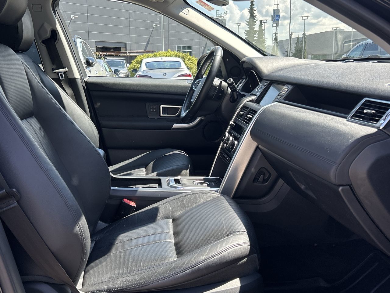 2016 Land Rover DISCOVERY SPORT in North Vancouver, British Columbia