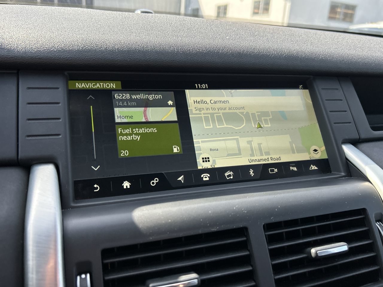 2017 Land Rover Discovery Sport in North Vancouver, British Columbia