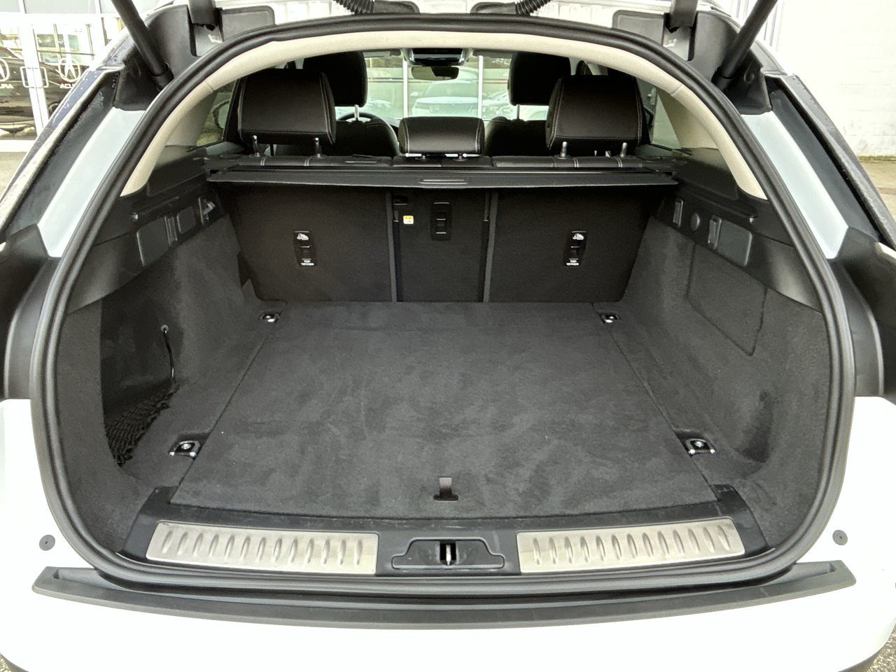 2023 Land Rover Range Rover Velar in North Vancouver, British Columbia