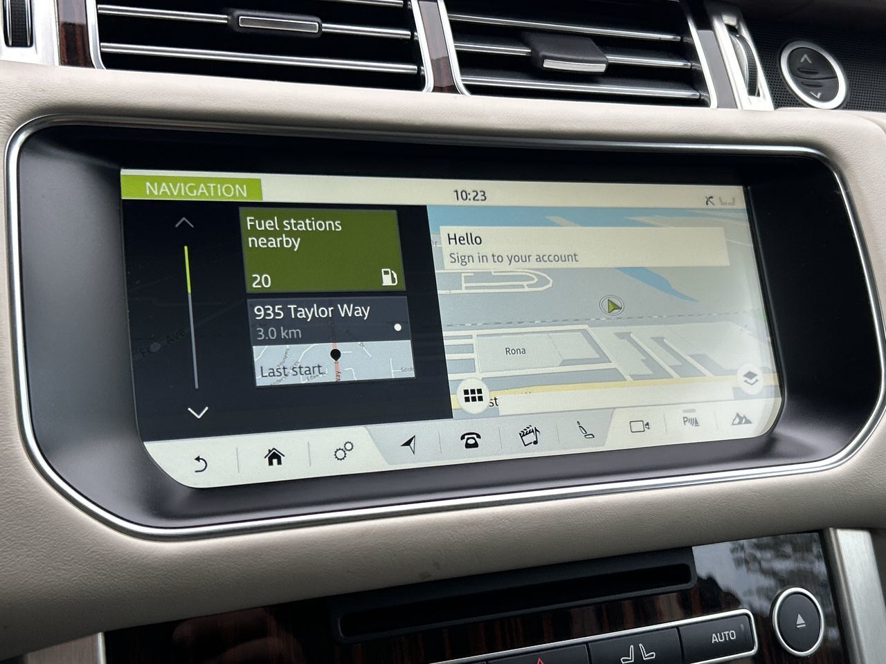 2017 Land Rover Range Rover in North Vancouver, British Columbia