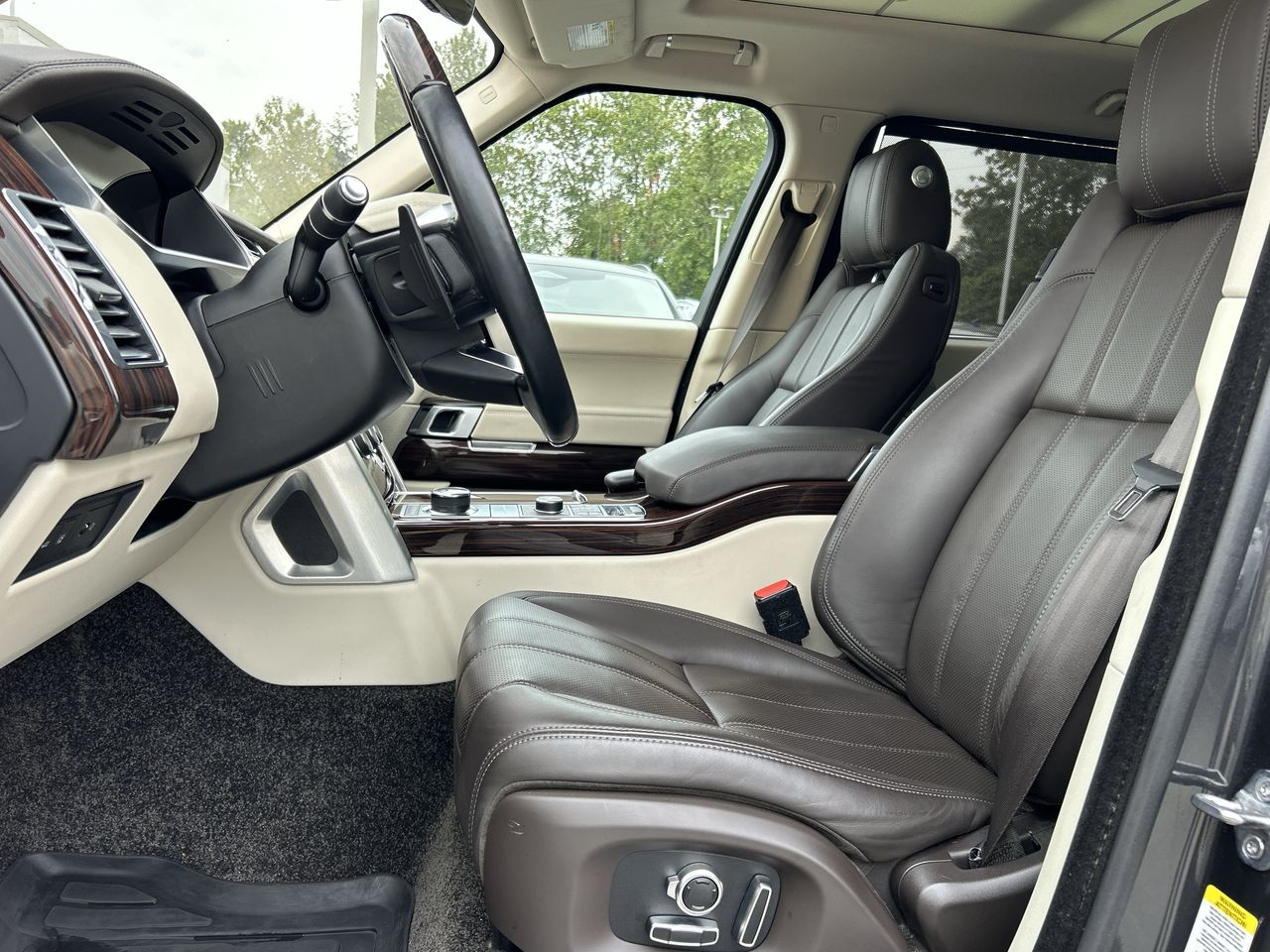 2017 Land Rover Range Rover in North Vancouver, British Columbia