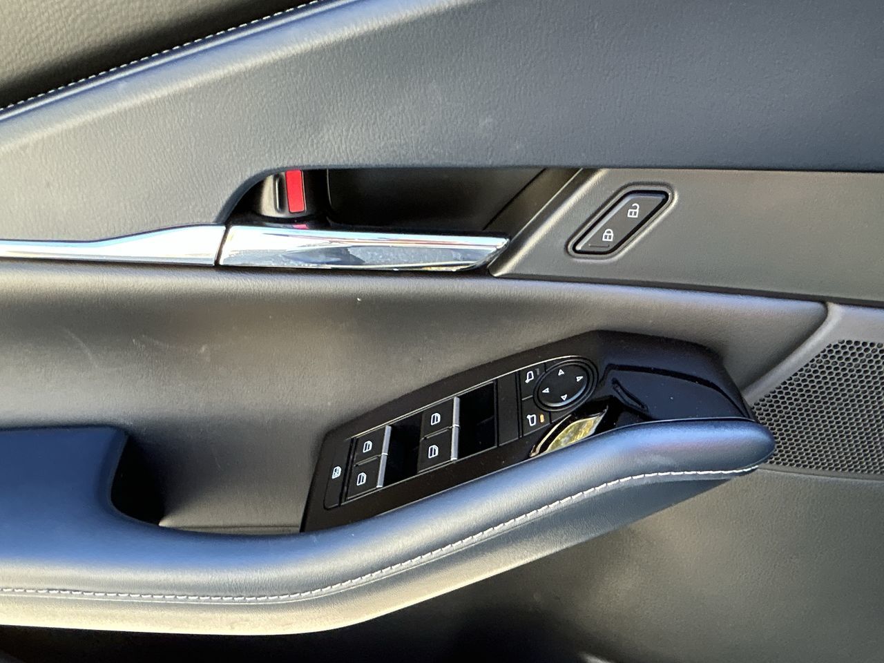 Mazda CX-30  2021 à North Vancouver, Colombie-Britannique