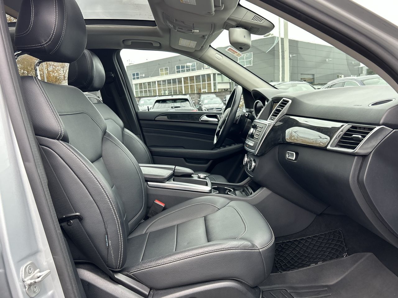 Mercedes-Benz M-Class  2013 à North Vancouver, Colombie-Britannique