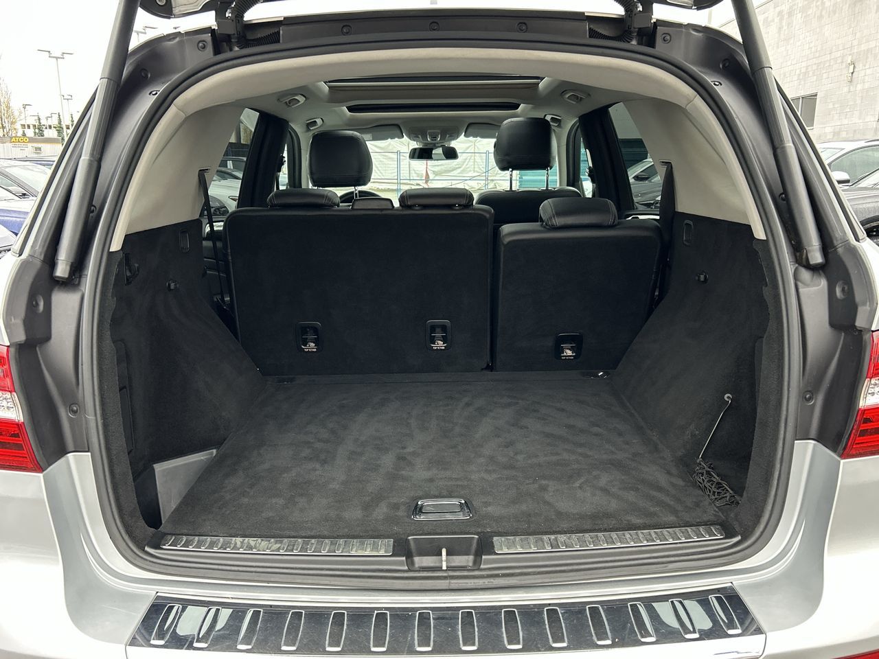 Mercedes-Benz M-Class  2013 à North Vancouver, Colombie-Britannique