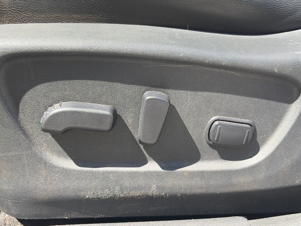 2014 Nissan Rogue in North Vancouver, British Columbia