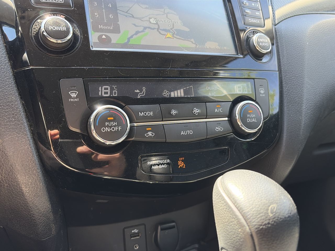 2014 Nissan Rogue in North Vancouver, British Columbia