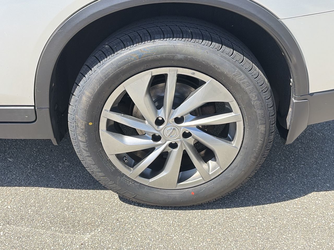2014 Nissan Rogue in North Vancouver, British Columbia