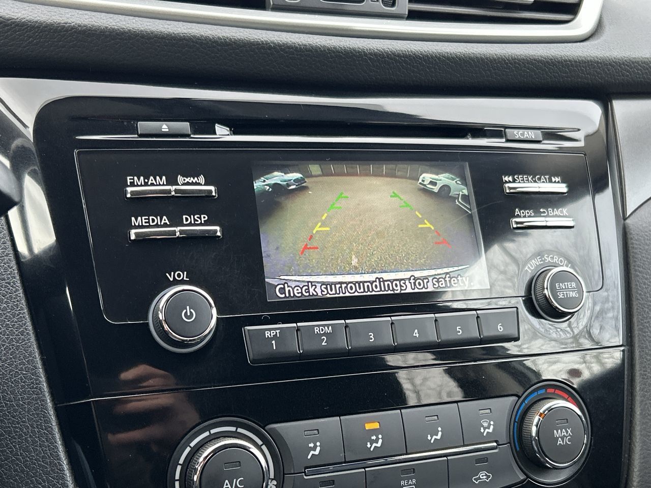 Nissan Rogue  2015 à North Vancouver, Colombie-Britannique