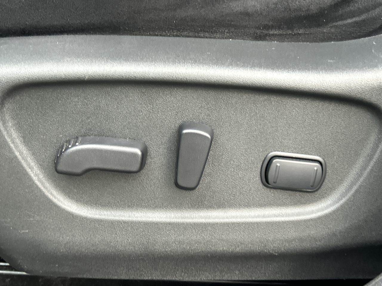 Nissan Rogue  2015 à North Vancouver, Colombie-Britannique