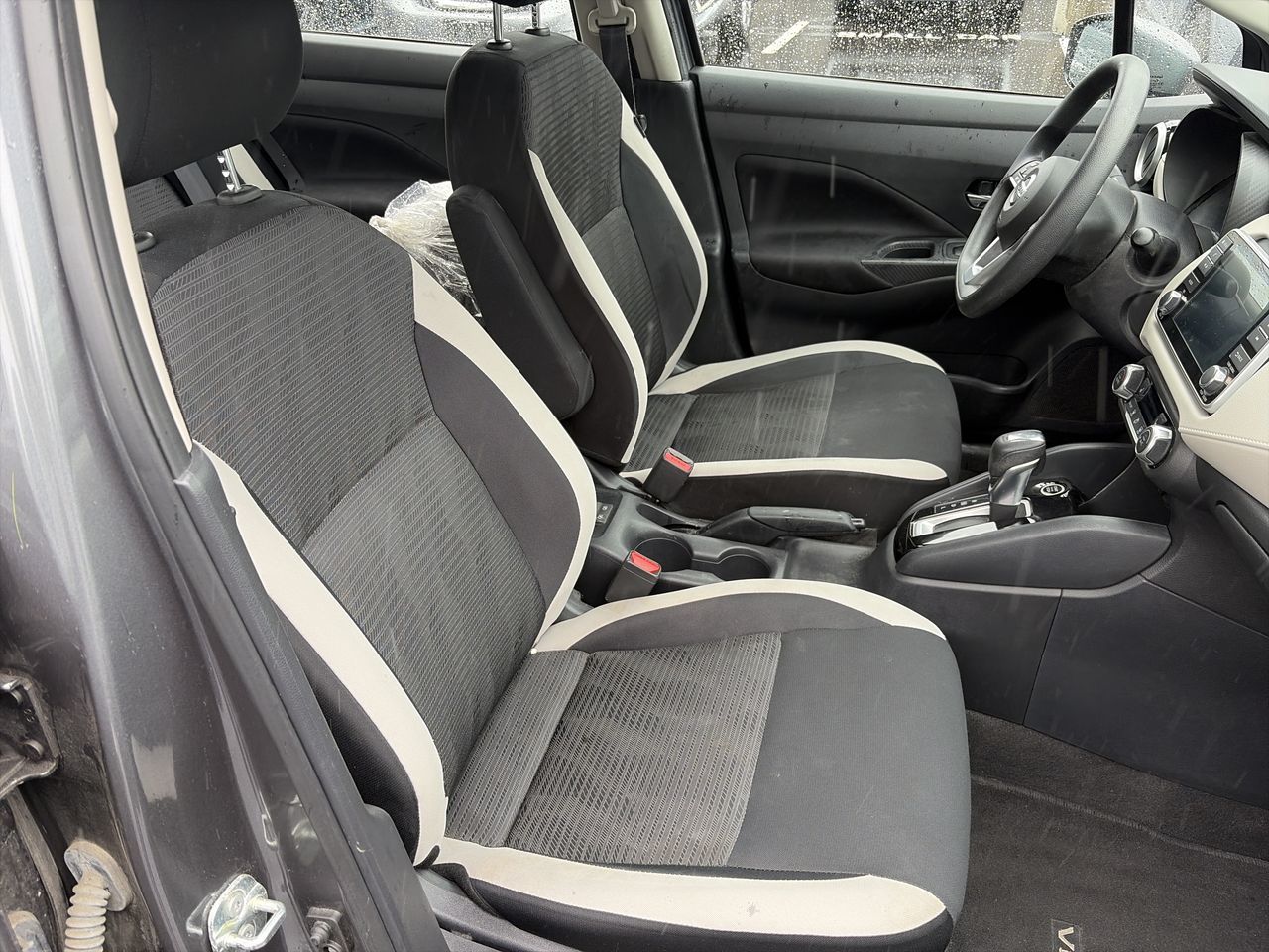 Nissan Versa  2021 à North Vancouver, Colombie-Britannique