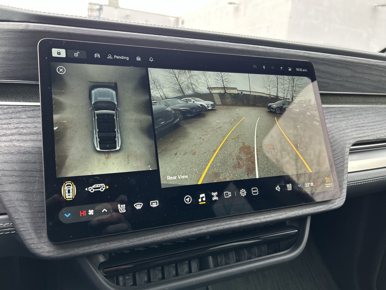 Rivian R1S  2023 à North Vancouver, Colombie-Britannique