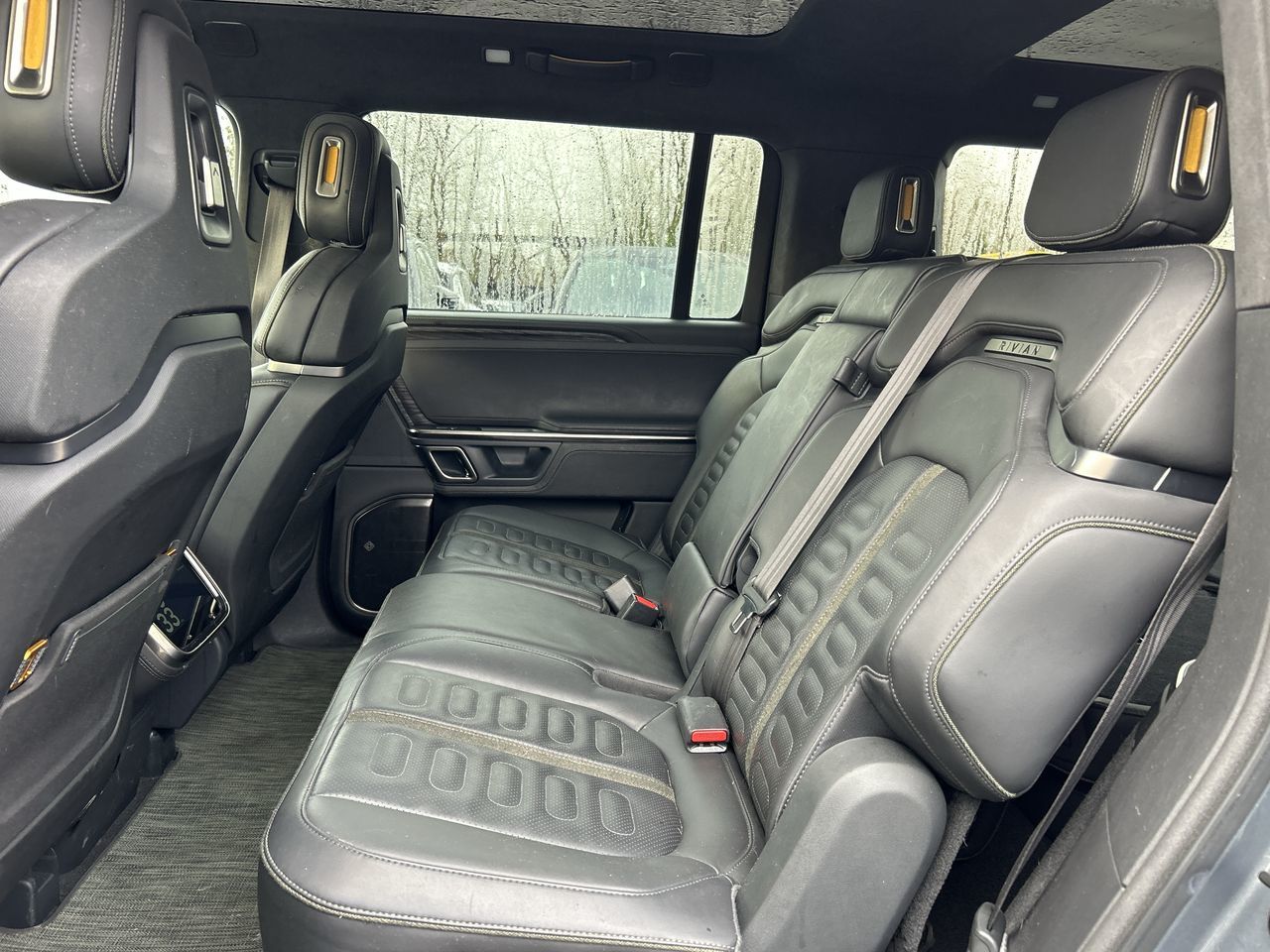 Rivian R1S  2023 à North Vancouver, Colombie-Britannique