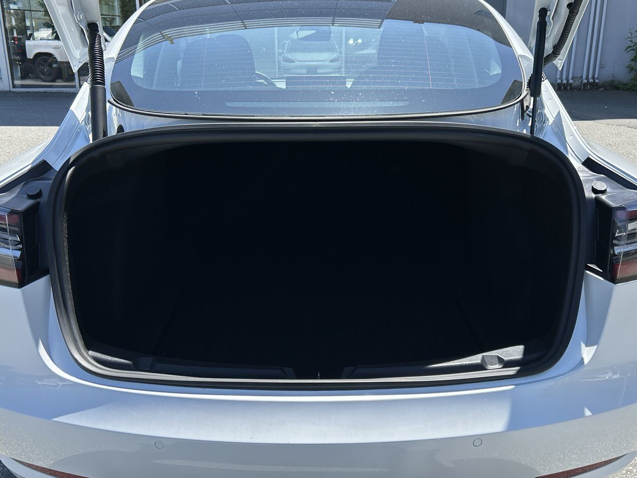 2021 Tesla MODEL 3 in North Vancouver, British Columbia