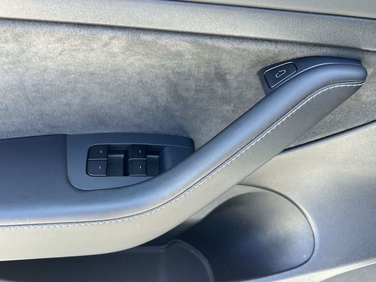 2021 Tesla MODEL 3 in North Vancouver, British Columbia
