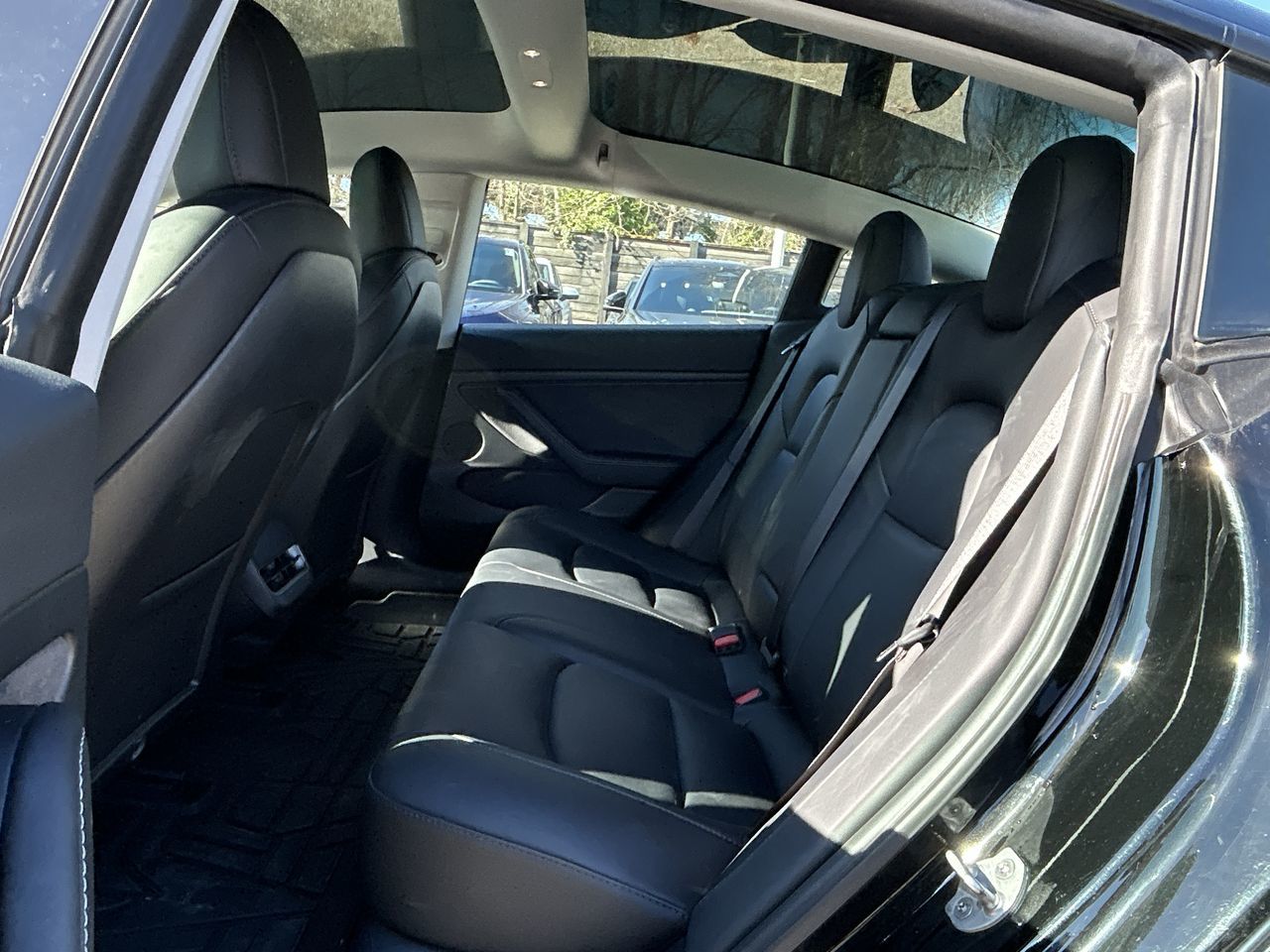 2021 Tesla Model 3 in North Vancouver, British Columbia